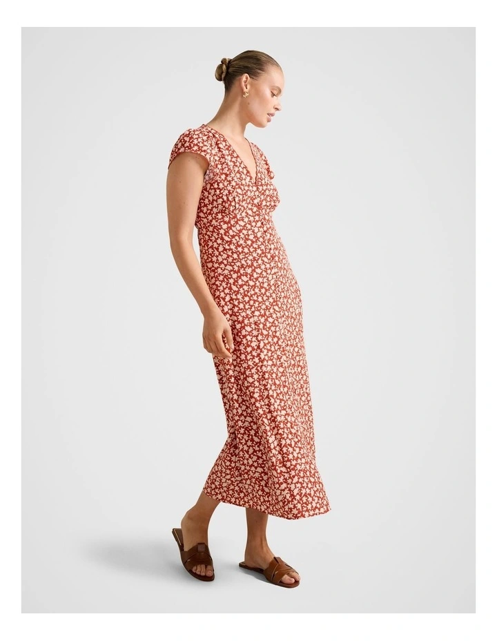 Winona Scallop Detail Midi Dress in Red image 3