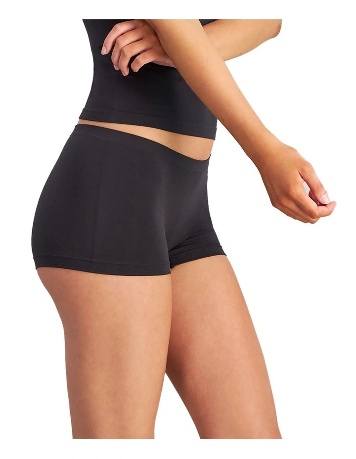 Bendon Seamless Boy Leg Brief in Black image 3
