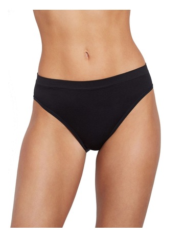 Seamless Soft High Cut Brief in Black