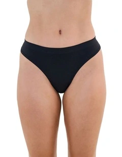Seamless Soft Thong in Black