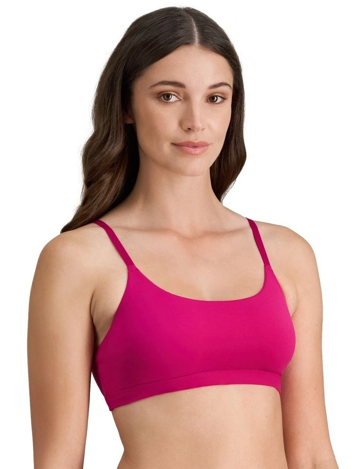 Extra-Ordinary Crop Top in Fantasy Fuchsia image 3