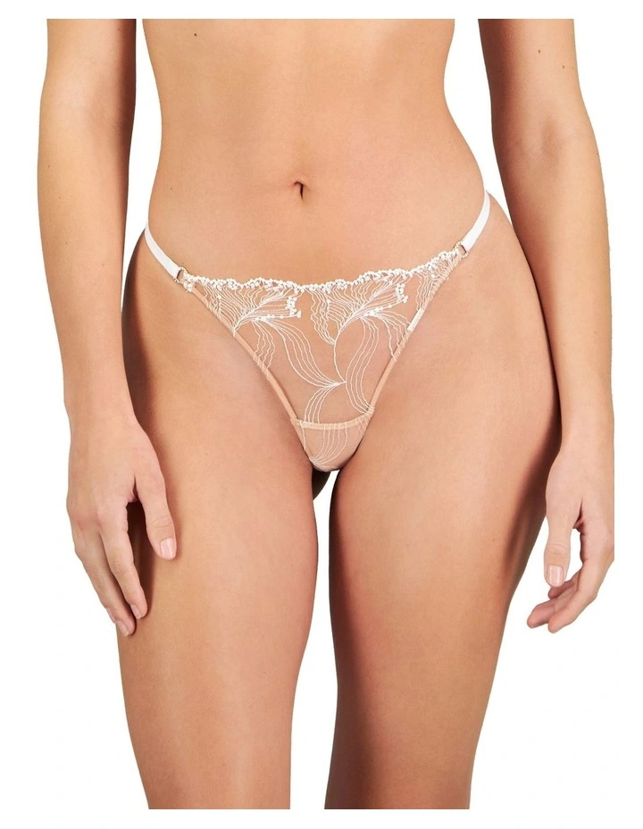 Eros Thong in Sugar image 1