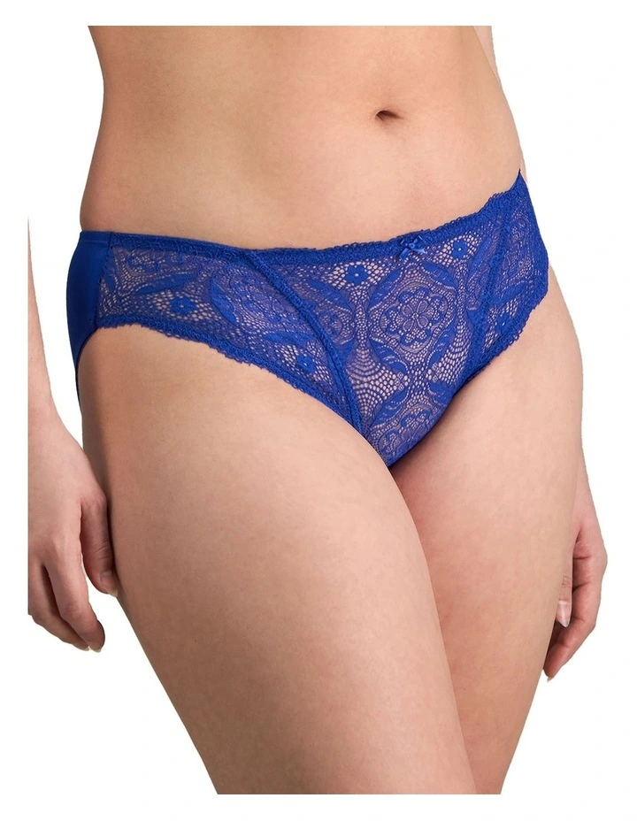 Juniper Bikini in Surf The Web image 3