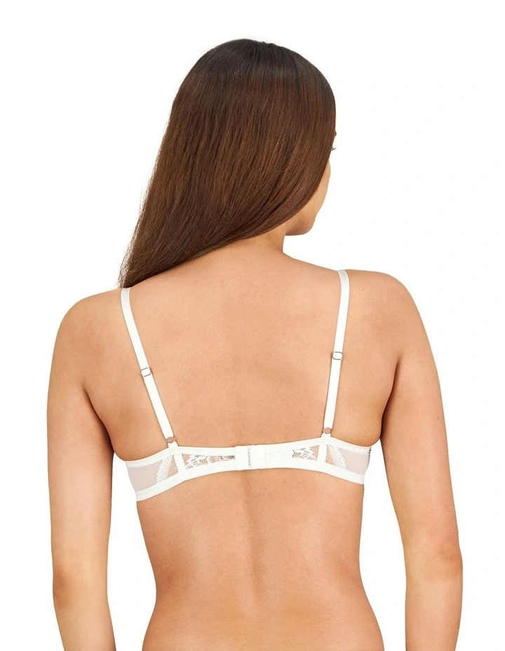 Dekota Contour Bra in Sugar image 3