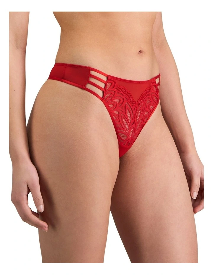 Lorna Thong in Salsa image 3