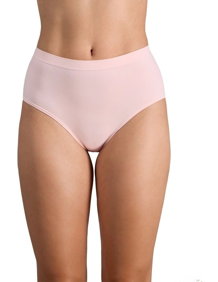 Seamless Soft Full Brief in Icy Pink image 1