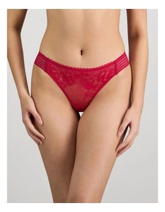 Lucille Thong in Jazzy