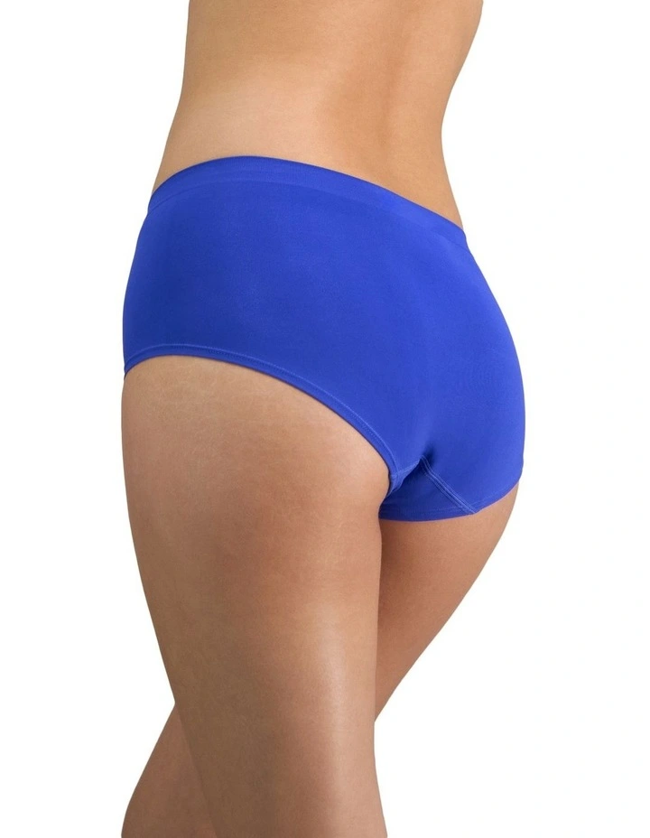 Seamless Soft Full Brief in Dazzling Blue image 3