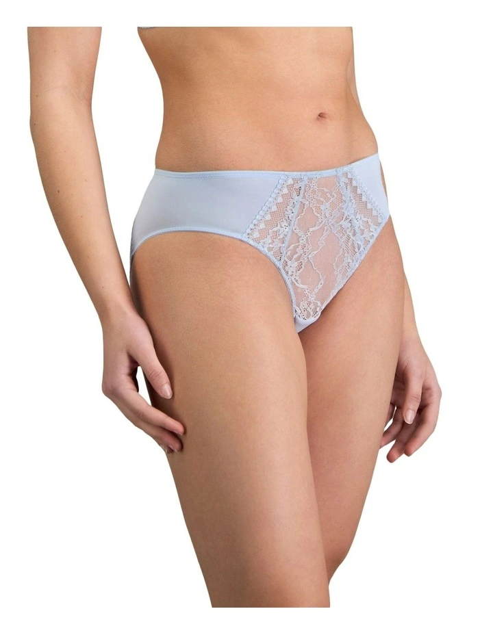 Amplify High Cut Brief in Skyway image 3