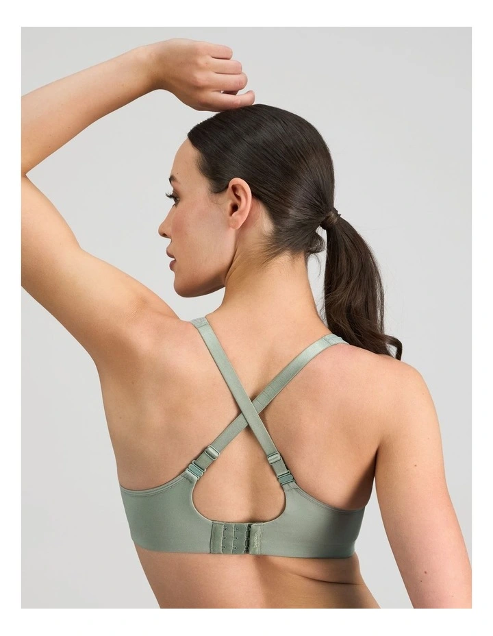 Power Underwire Bra in Iceberg Green image 4
