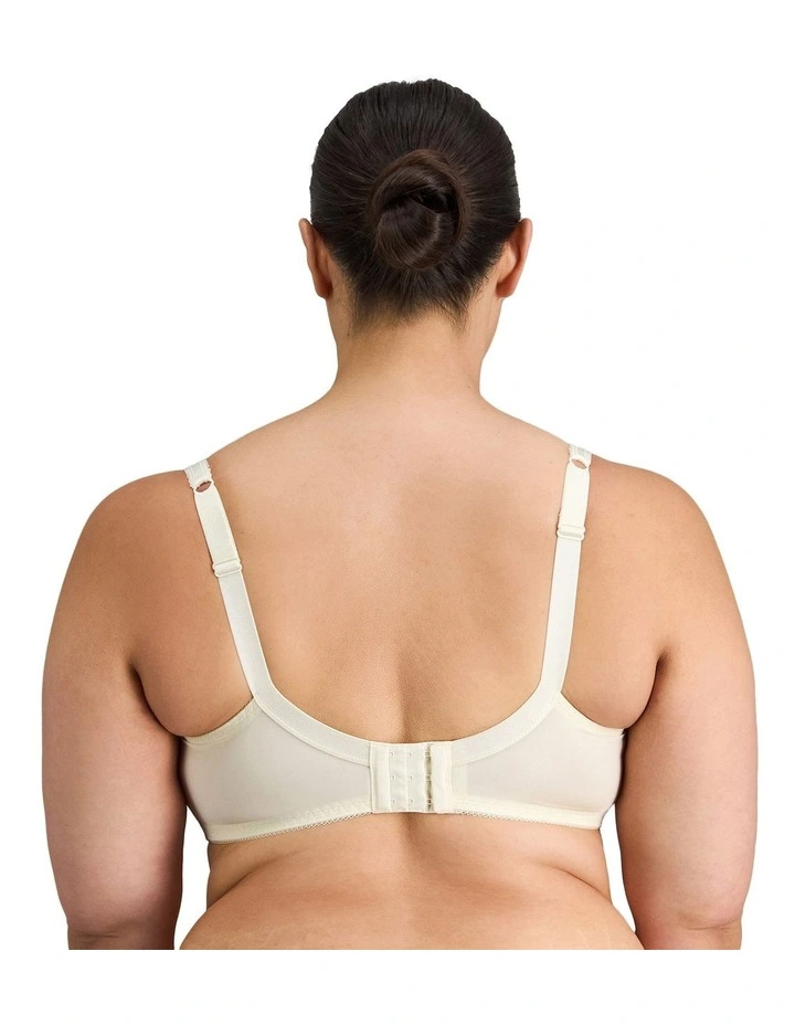 Delicate Lace Underwire Bra in Ivory/Cream Tan image 2