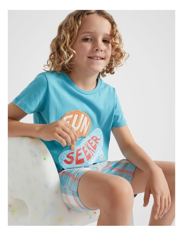 Skateboard Tee in Maui Blue image 3