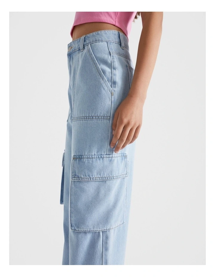Cargo Jean in Light Denim Wash image 3
