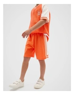 Sporty Short in Cayenne