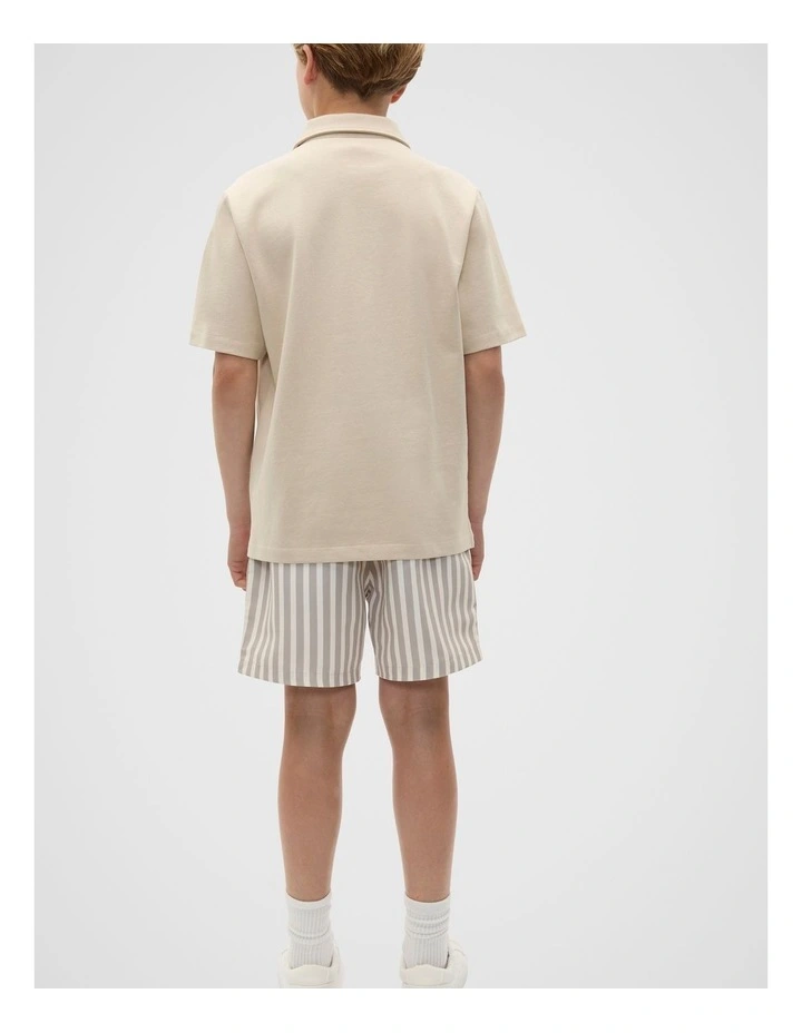 Tee Polo in Beige image 2