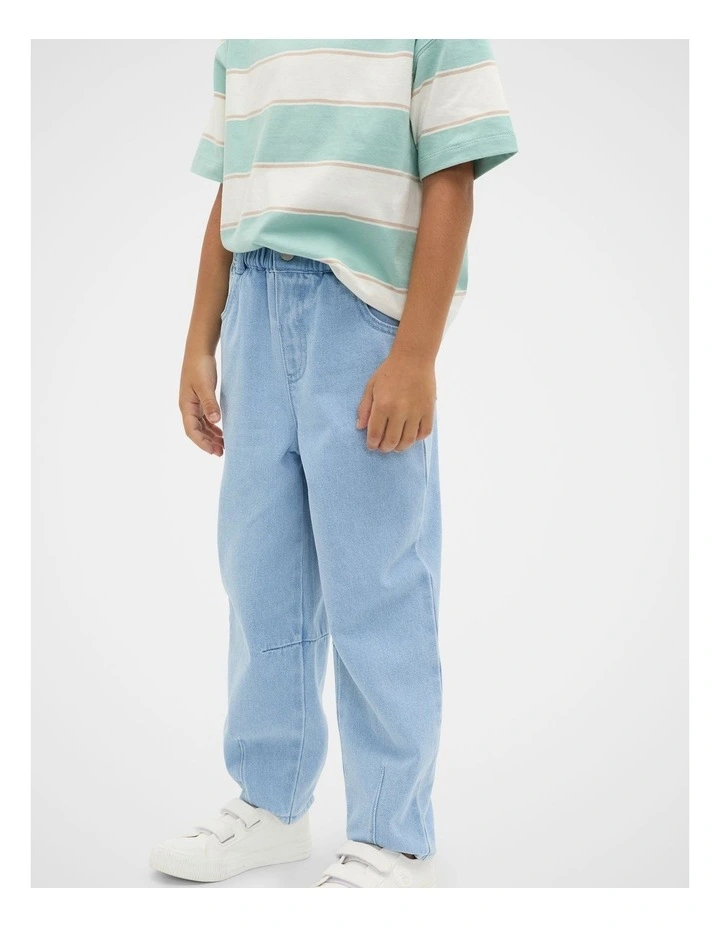 Barrel Jean in Cloud Blue Wash image 1