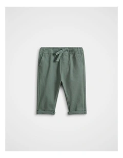 Core Logo Chino in Forest