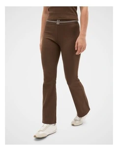 Logo Kick Flare in Chocolate