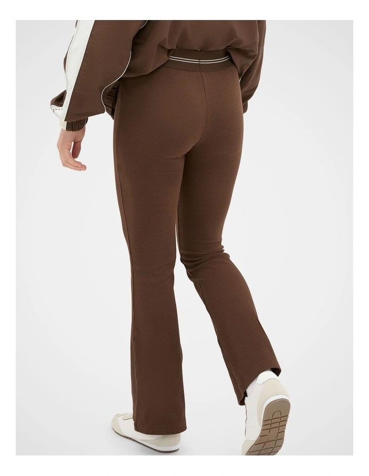 Logo Kick Flare in Chocolate image 2