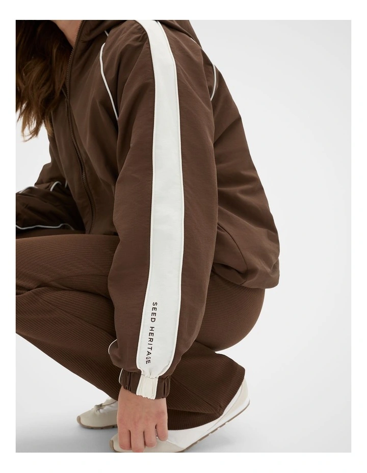 Sporty Spray Jacket in Chocolate image 4