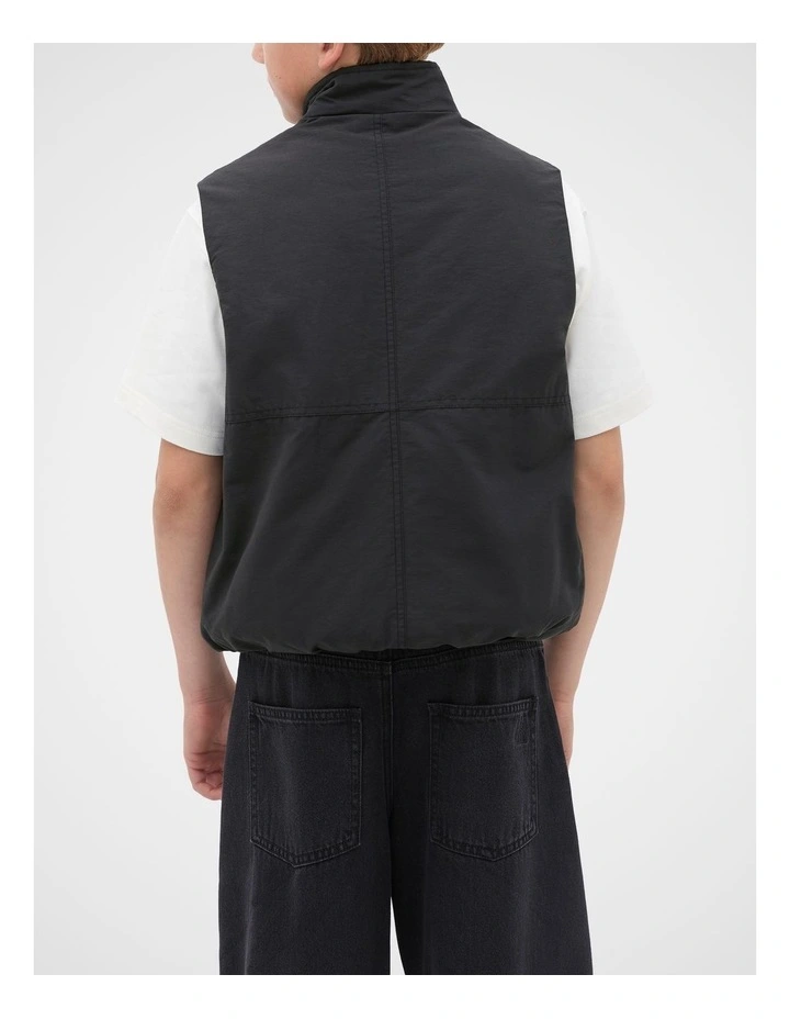 Relaxed Vest in Phantom image 2