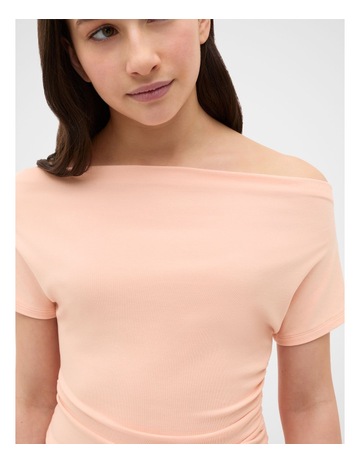 Peach colour