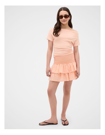 Peach colour