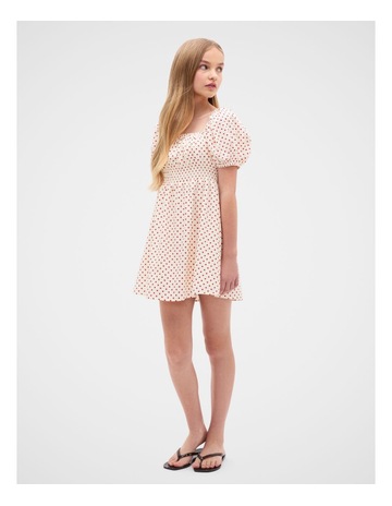 Classic Cream colour