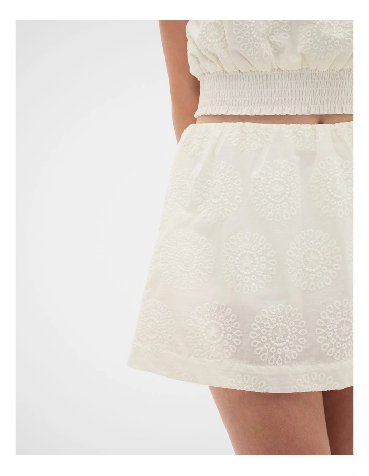 Broderie Skort in Classic Cream image 2