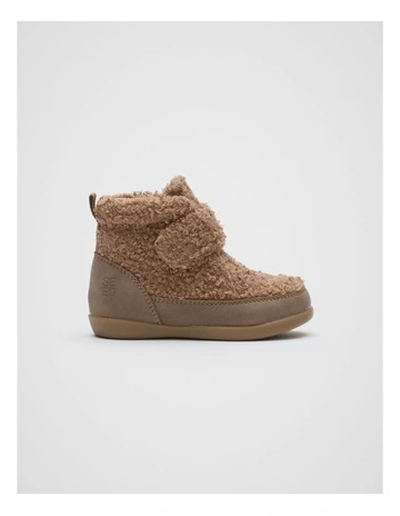 Teddy Boot in Chocolate Shake