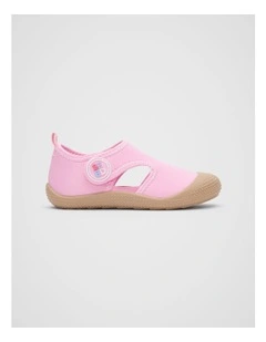 Aqua Shoes in Candy Pink