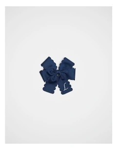 Grosgrain L Initial Bow Duck Clip in Blue