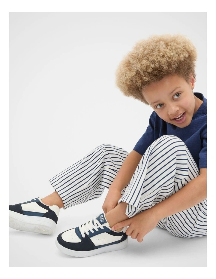 Lifestyle Sneaker in French Navy image 2