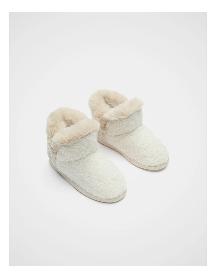 Colourblock House Boot in Classic Cream image 2