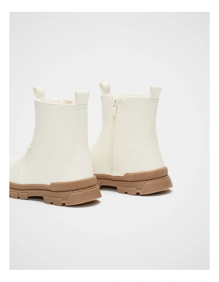 Water Resistant Boot in Classic Cream image 4