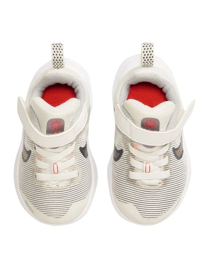 Downshifter 12 Sport Shoes in Ivory image 5