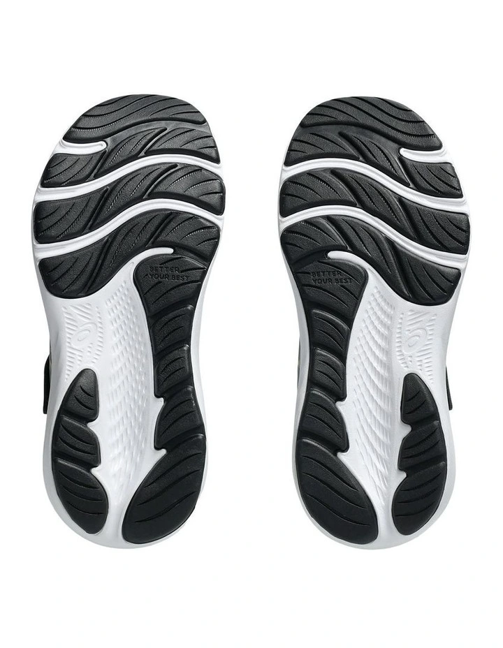 Contend Sport Shoes in Grey image 6