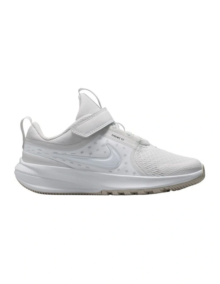Star Runner Sport Shoes in White image 1