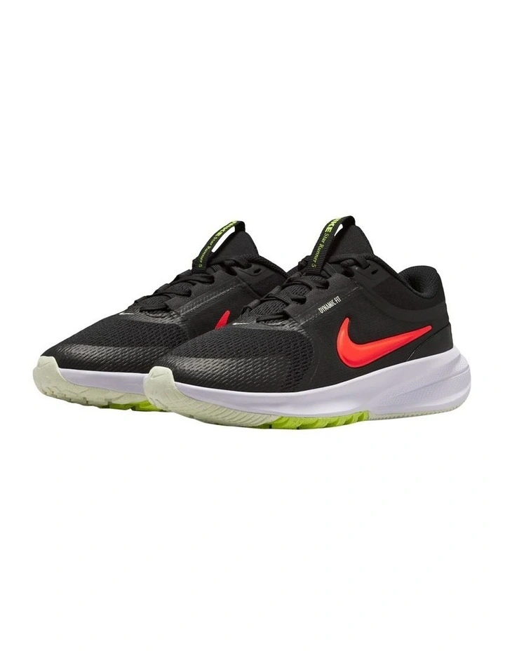 Star Runner 5 Grade School Sport Shoe in Black image 4