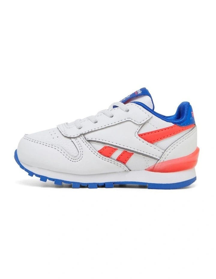 Classic Leather Step N Flash Sneakers in White image 2