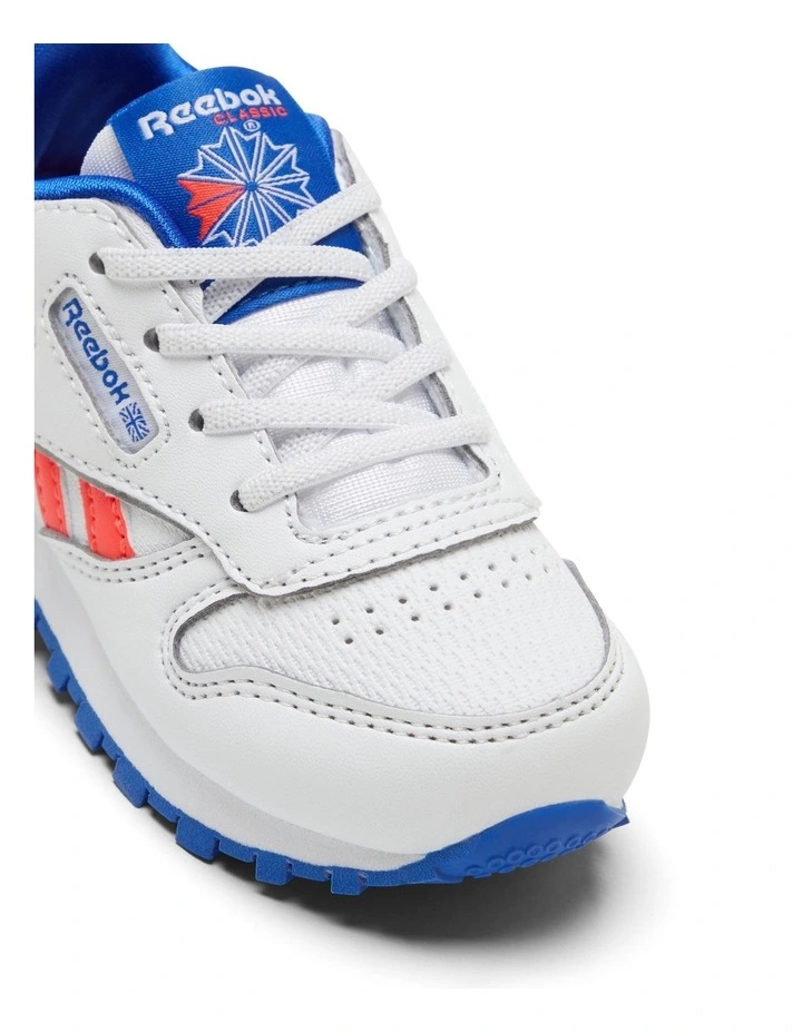 Classic Leather Step N Flash Sneakers in White image 4