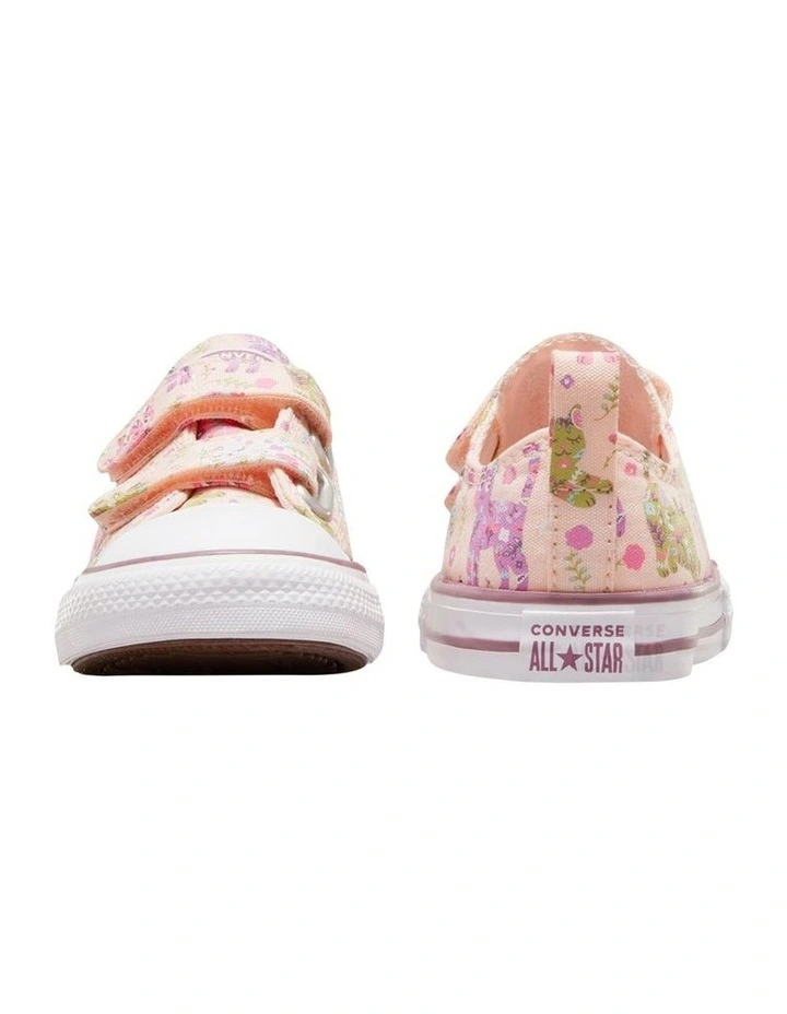Chuck Taylor All Star 2V Feline Florals Sneakers in Pink image 3