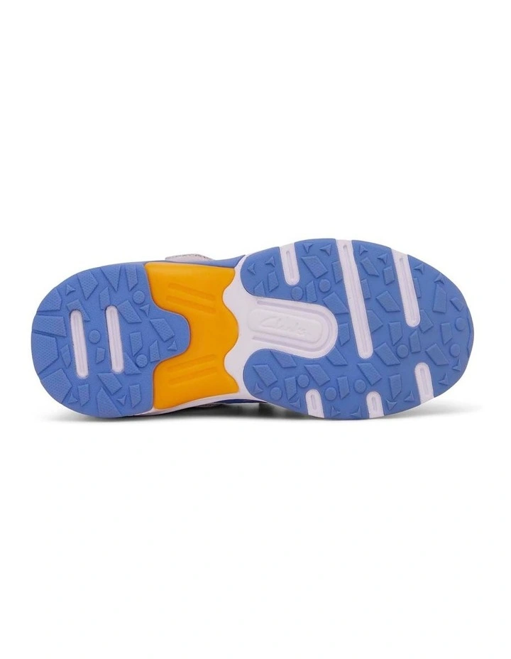 Nash Sneakers in Blue image 5