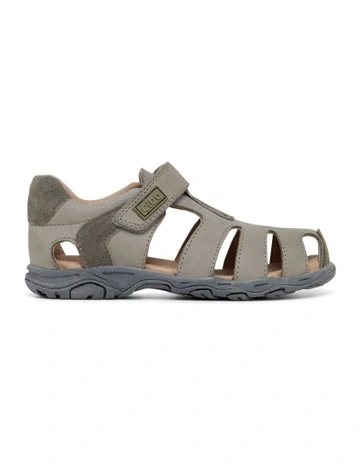 Holt Sandals in Stone