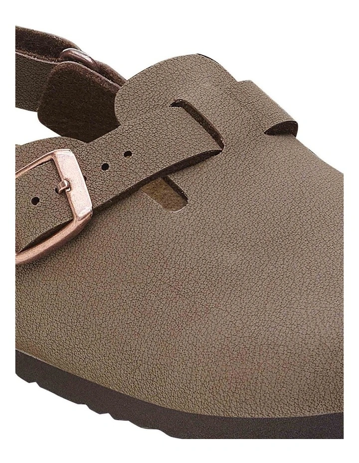 Tokio As Narrow Sandals in Mocca image 5