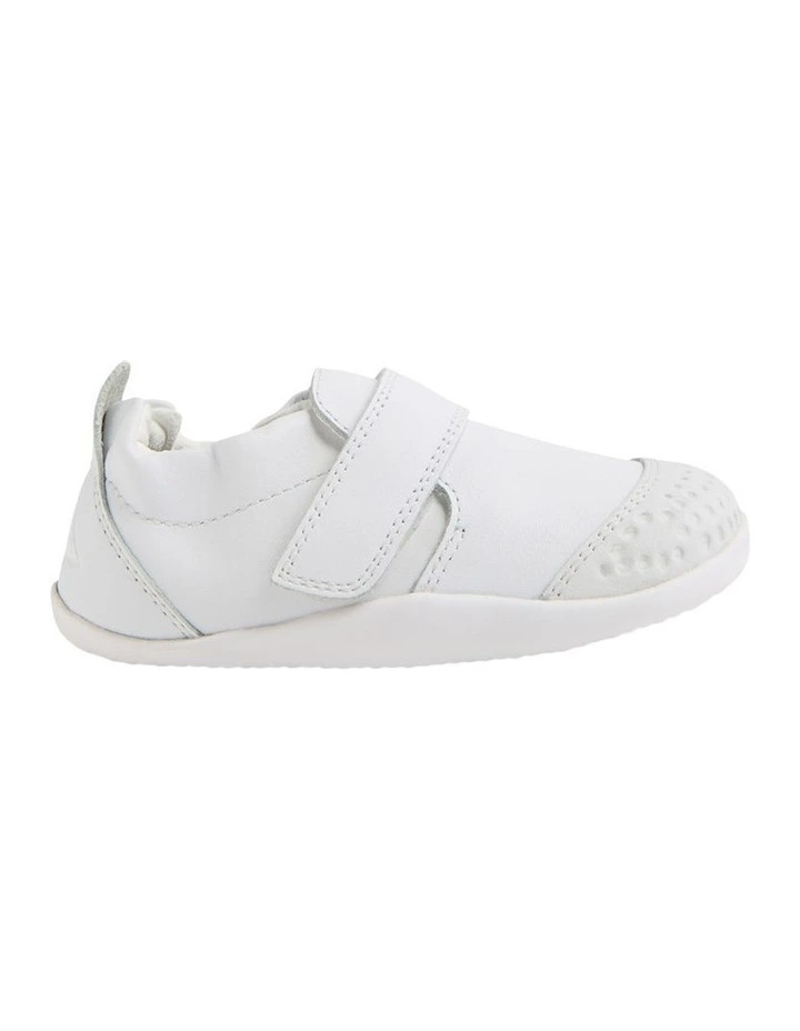 Xplorer Go Prewalker Shoes in White image 1