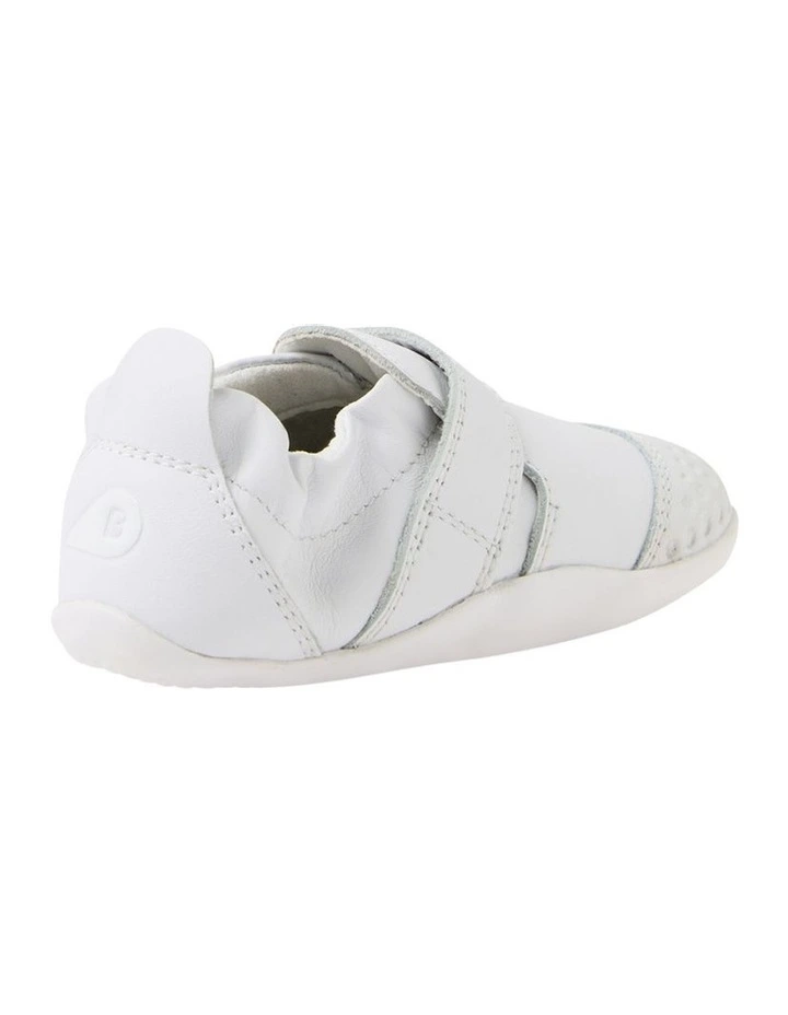 Xplorer Go Prewalker Shoes in White image 3