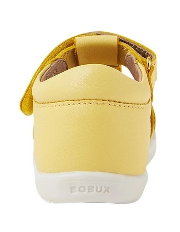Iwalk Chelsea Sandals in Yellow image 5