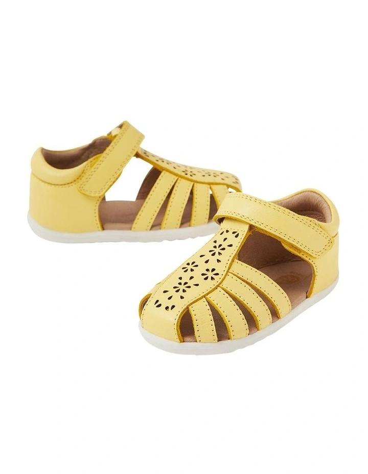 Step Up Chelsea Sandals in Yellow image 4