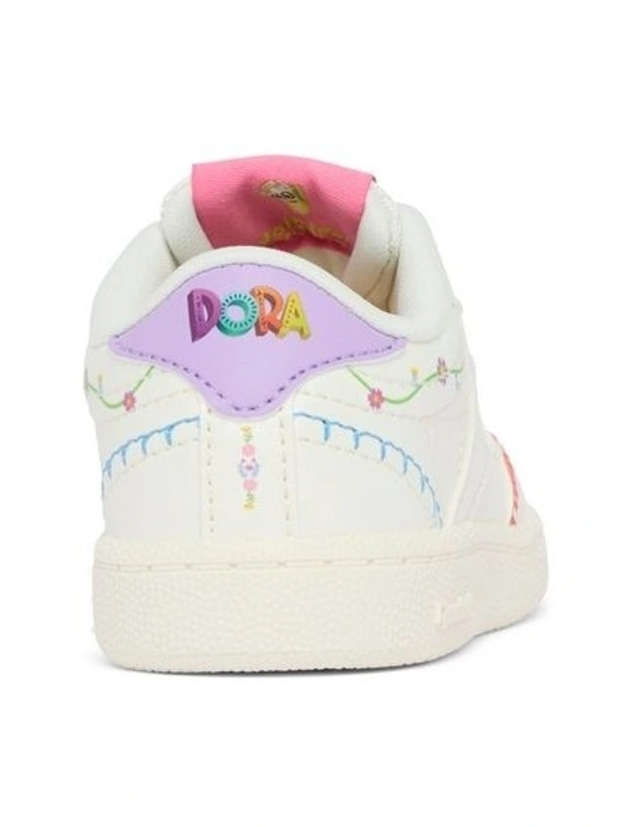 Club C Sneakers in White image 3